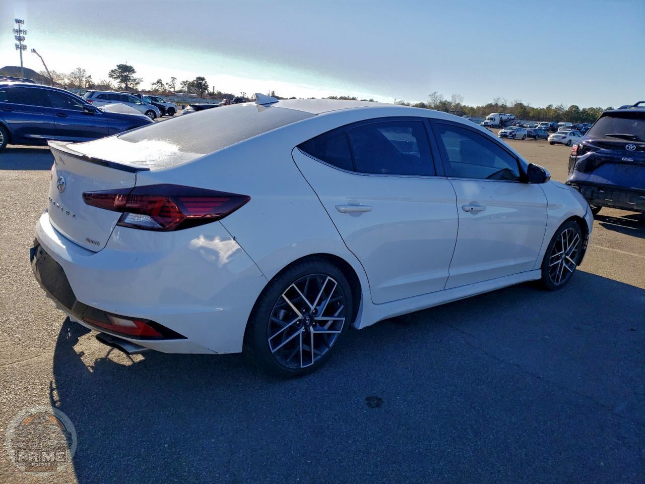 2020 HYUNDAI ELANTRA — фото 3