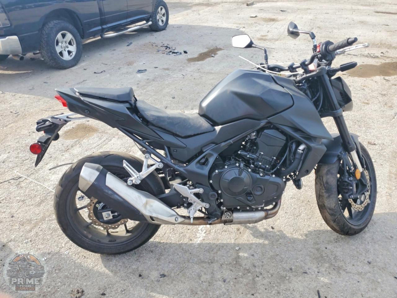 2025 HONDA CB750 — фото 1
