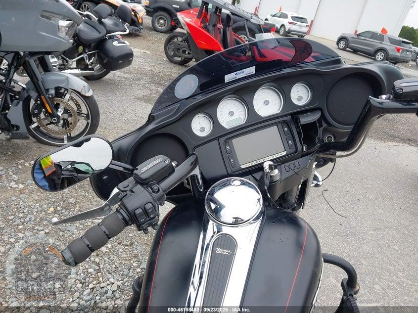 2015 HARLEY-DAVIDSON FLHXS (STREET GLIDE SPECIAL) STREET GLIDE SPECIAL — фото 14