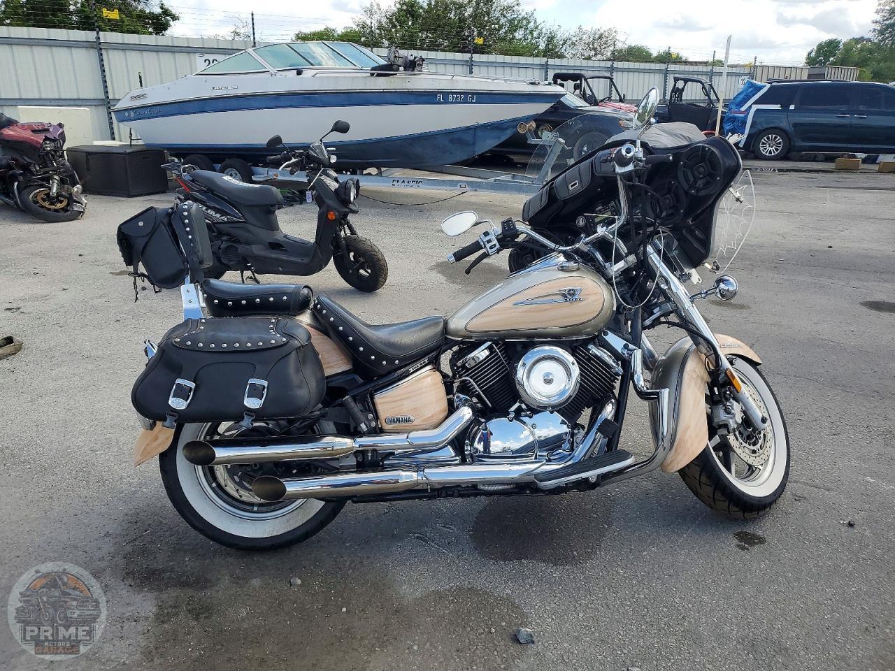 2006 YAMAHA XVS1100 — фото 1