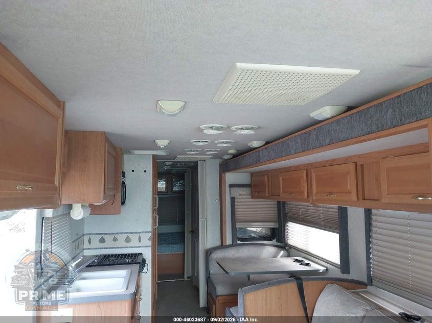 2002 WORKHORSE CUSTOM CHASSIS MOTORHOME CHASSIS P3500 — фото 8