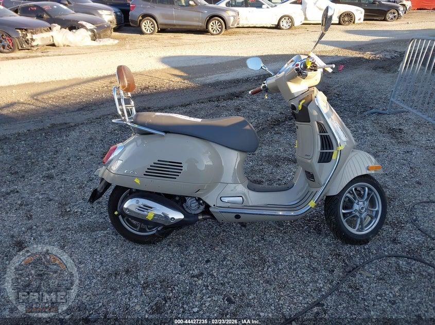 2023 VESPA GTS/SEI GIORNI 300 — фото 12