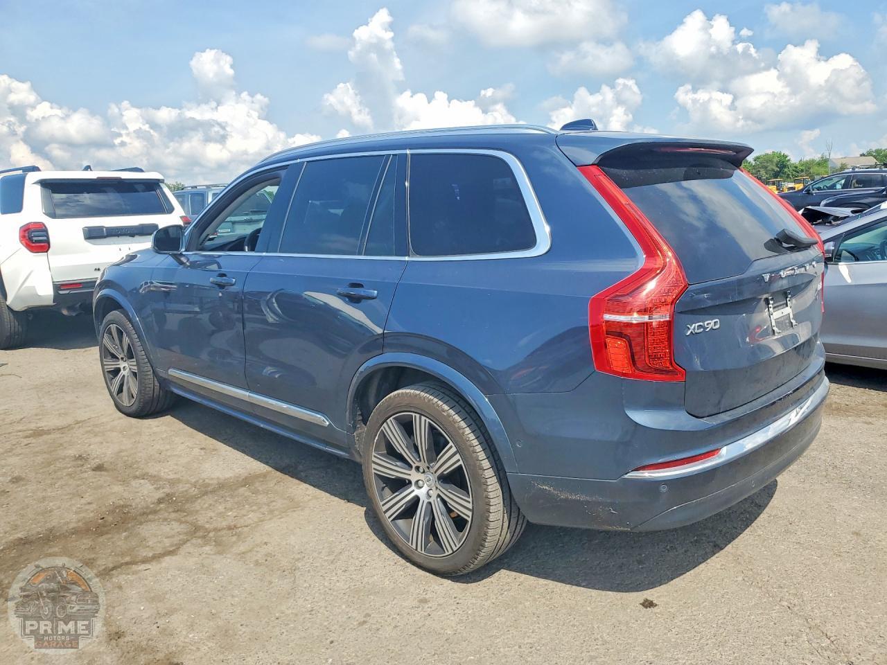 2025 VOLVO XC90 — фото 2