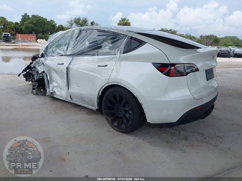 2023 TESLA MODEL Y AWD/LONG RANGE DUAL MOTOR ALL-WHEEL DRIVE — фото 3