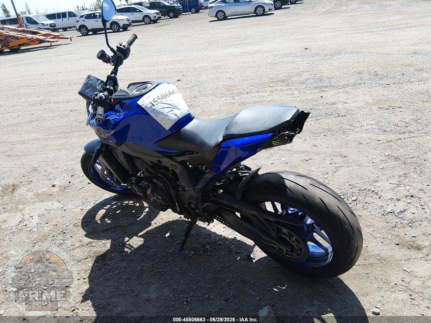 2025 YAMAHA MT09 C — фото 3