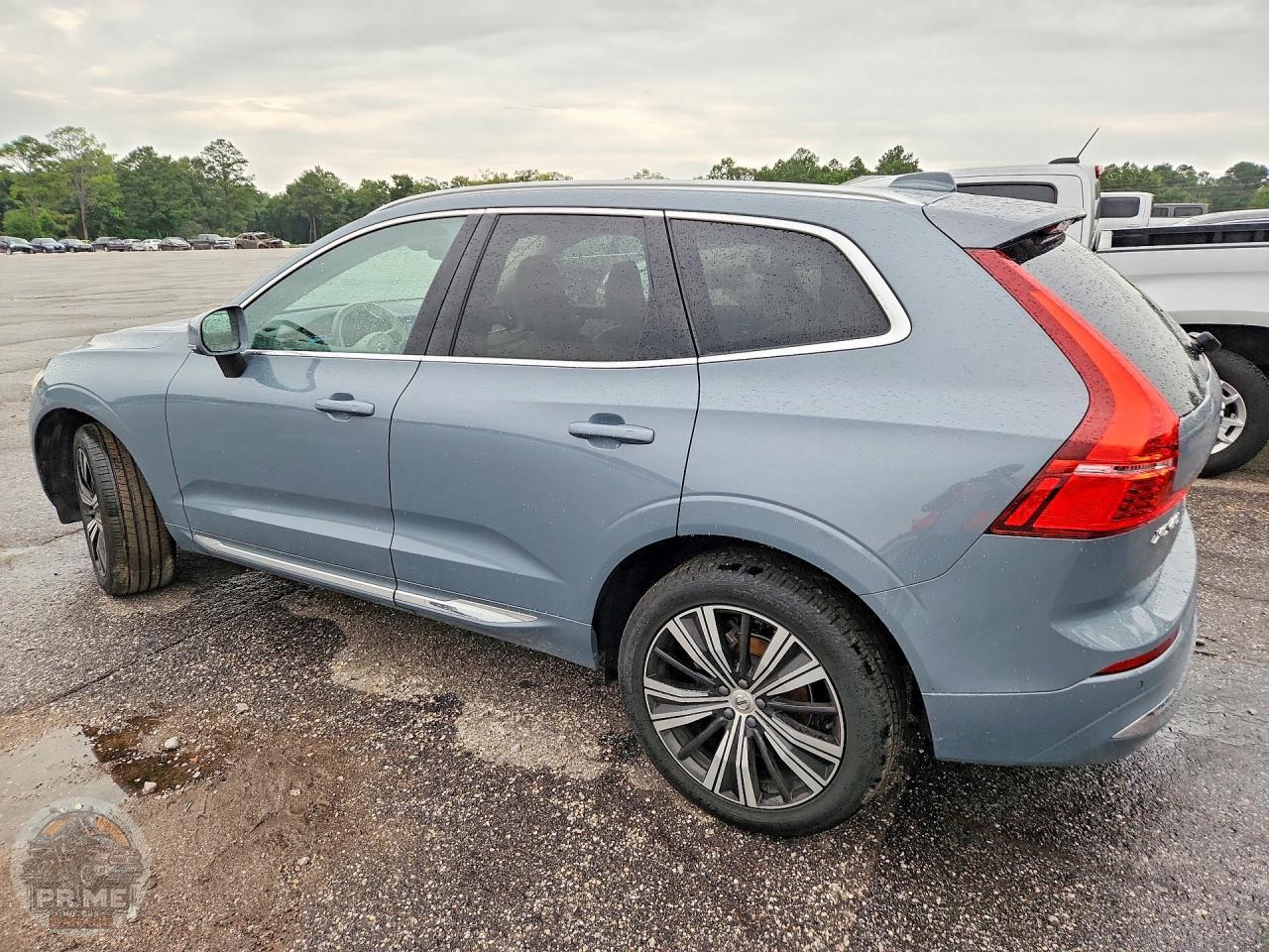 2022 VOLVO XC60 — фото 2