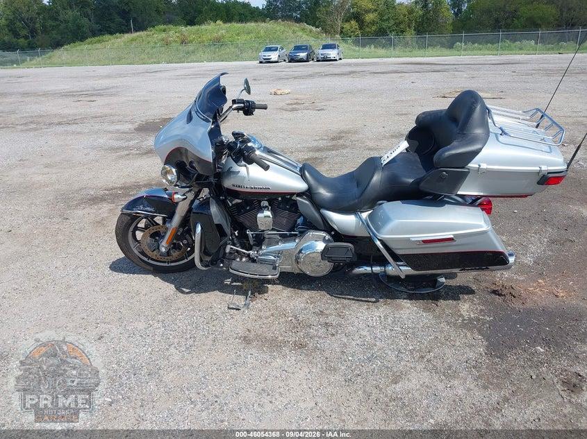 2015 HARLEY-DAVIDSON FLHTKL (ULTRA LIMITED LOW) ULTRA LIMITED LOW — фото 13