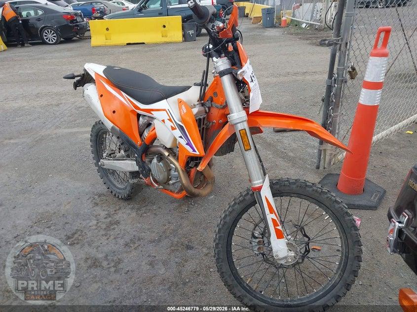 2023 KTM 500 EXC-F SIX DAYS — фото 1