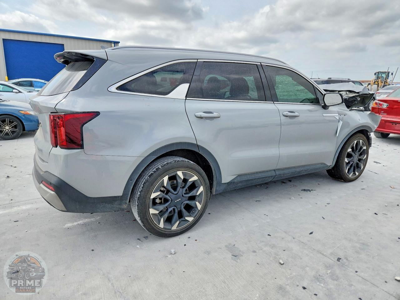 2024 KIA SORENTO — фото 9