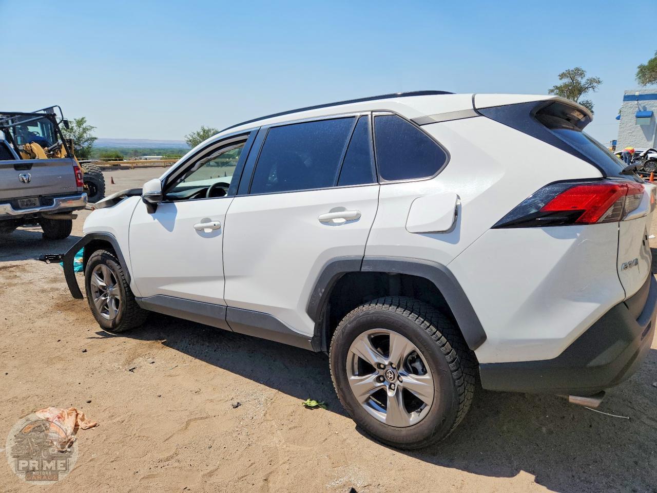 2024 TOYOTA RAV4 — фото 2