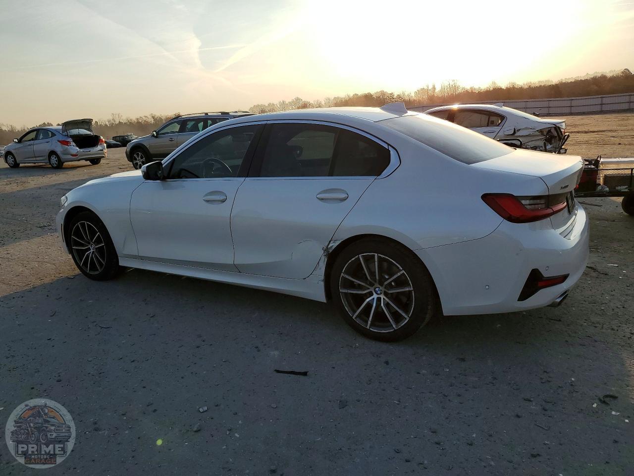 2021 BMW 3 SERIES — фото 2