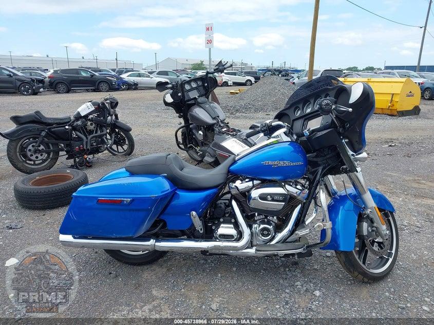 2018 HARLEY-DAVIDSON FLHX (STREET GLIDE) STREET GLIDE — фото 12