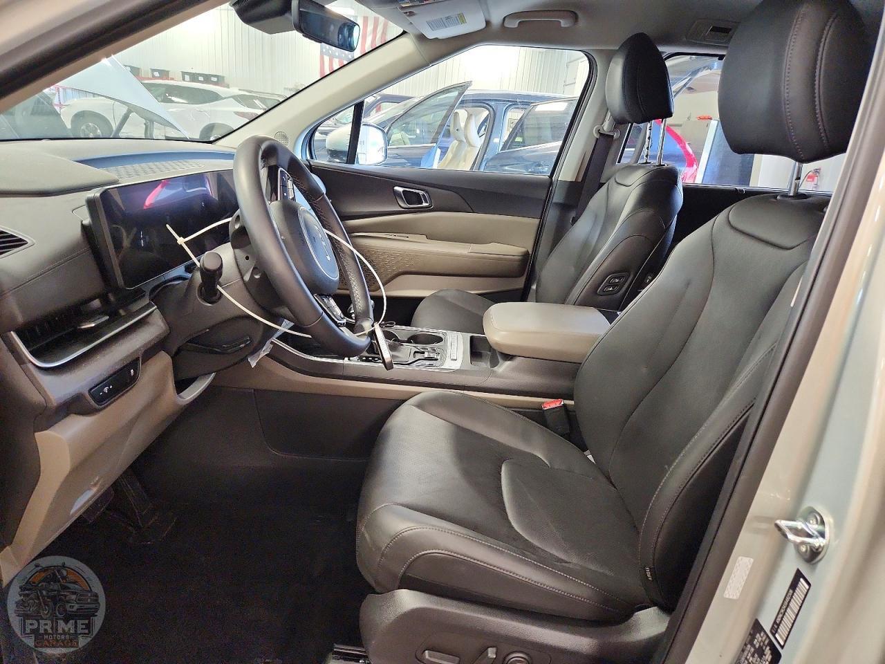 2025 KIA CARNIVAL — фото 7