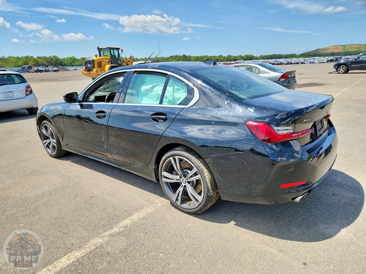 2024 BMW 3 SERIES — фото 2