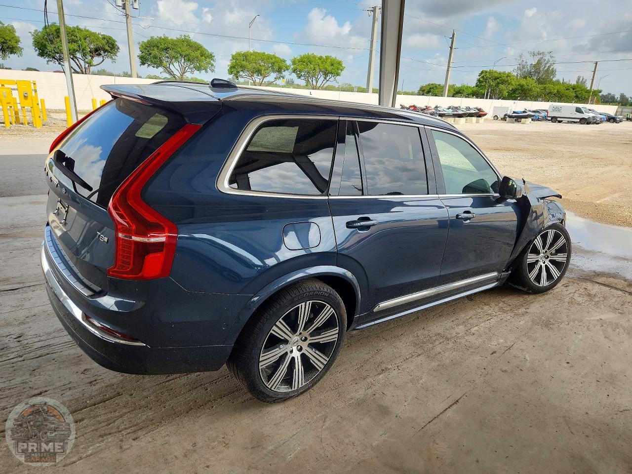 2025 VOLVO XC90 — фото 3