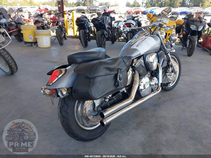 2004 HONDA VTX1300 C — фото 4