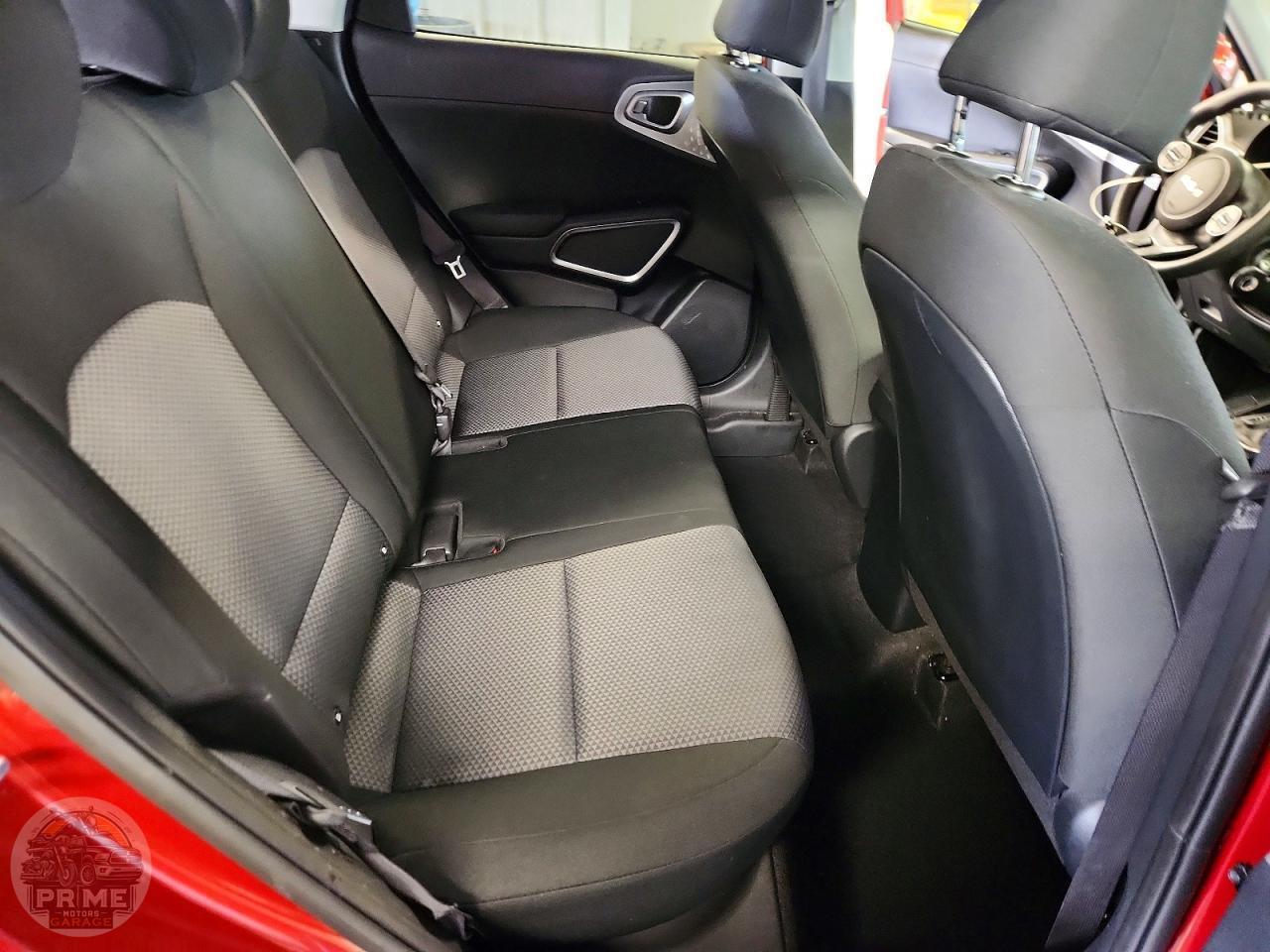 2025 KIA SOUL — фото 10