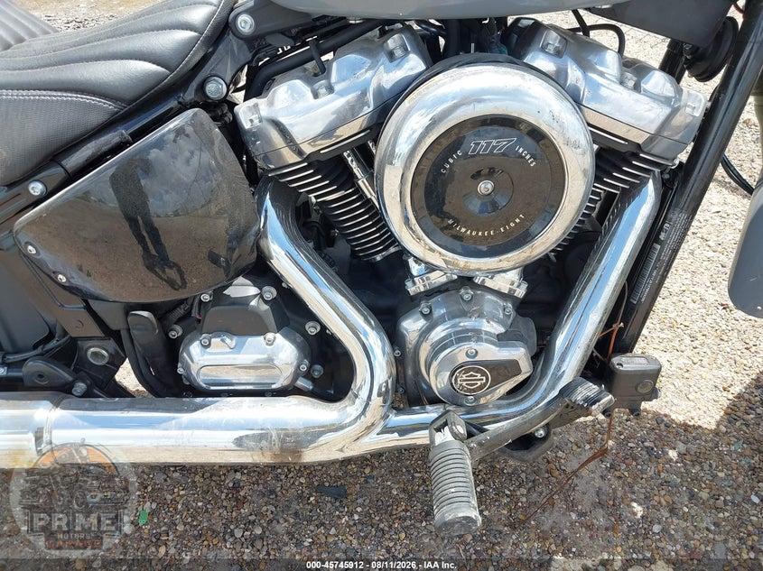 2026 HARLEY-DAVIDSON FXBB (STREET BOB) — фото 8
