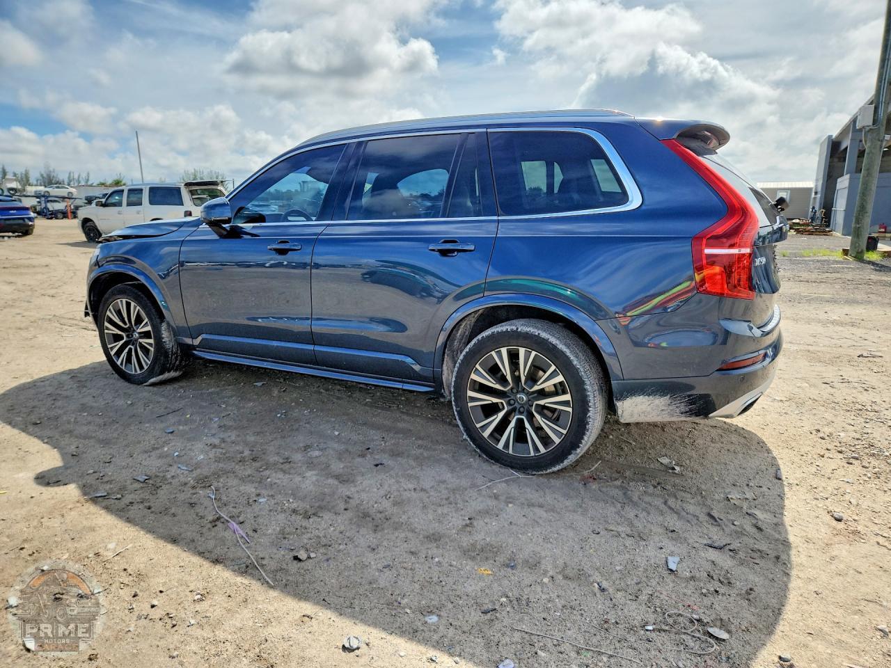 2021 VOLVO XC90 — фото 2