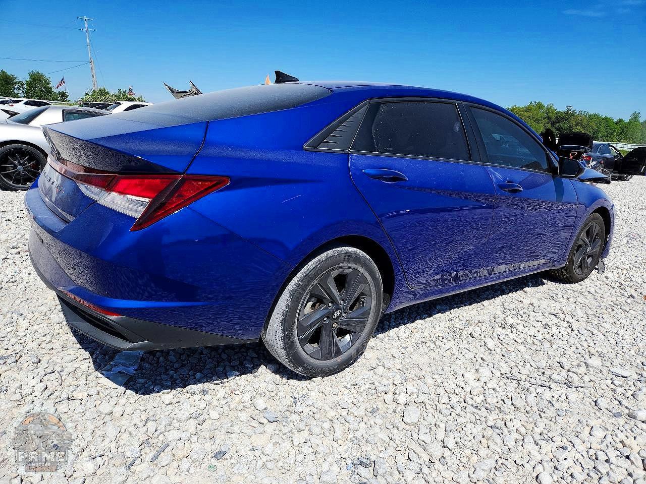 2021 HYUNDAI ELANTRA — фото 3