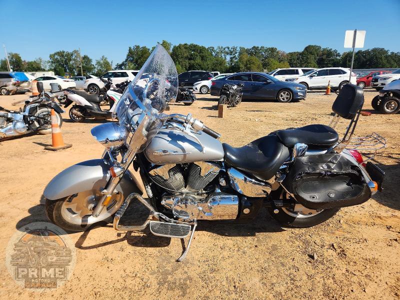 2005 HONDA VTX1300 — фото 3