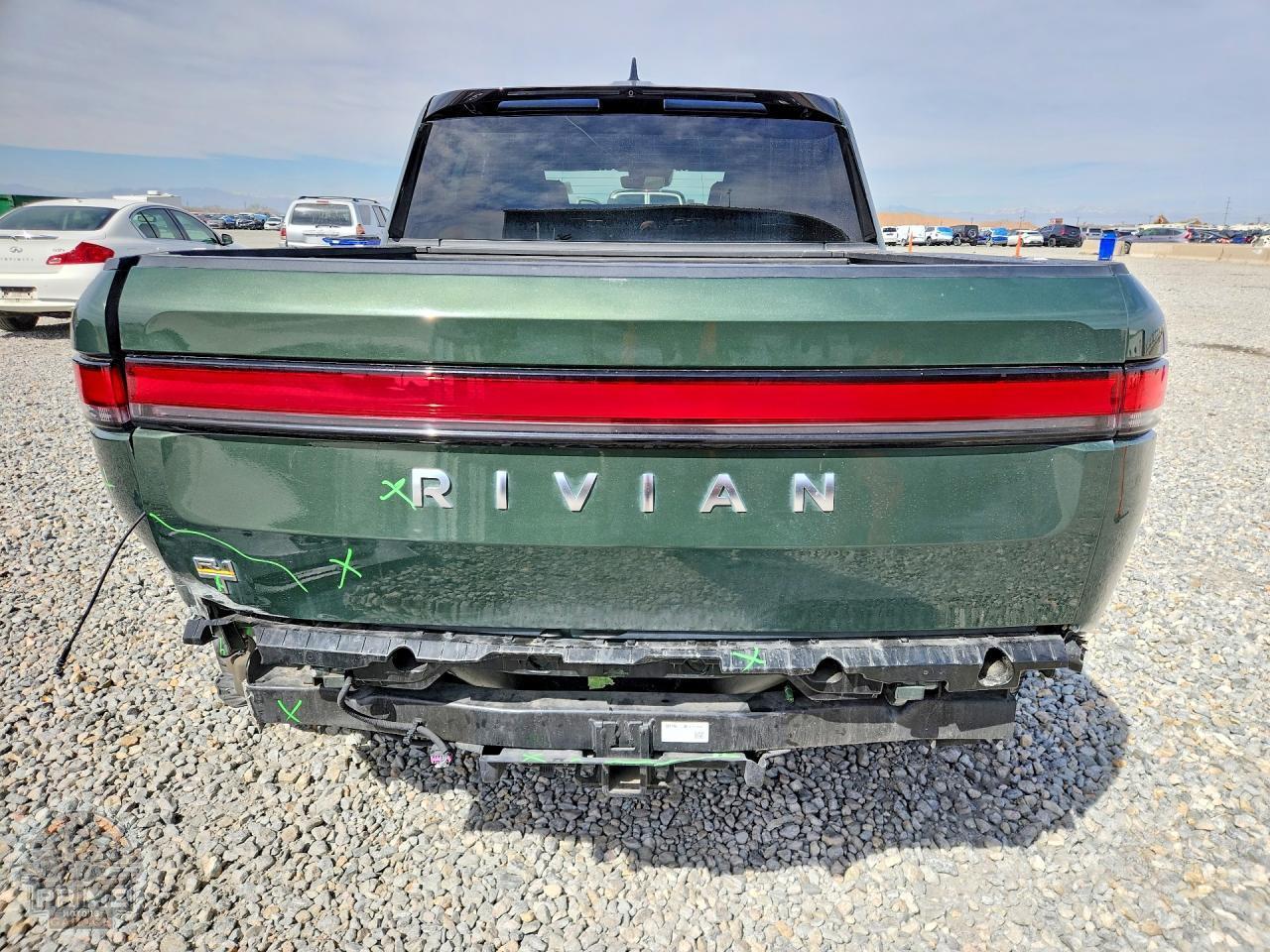 2022 RIVIAN R1T — фото 5