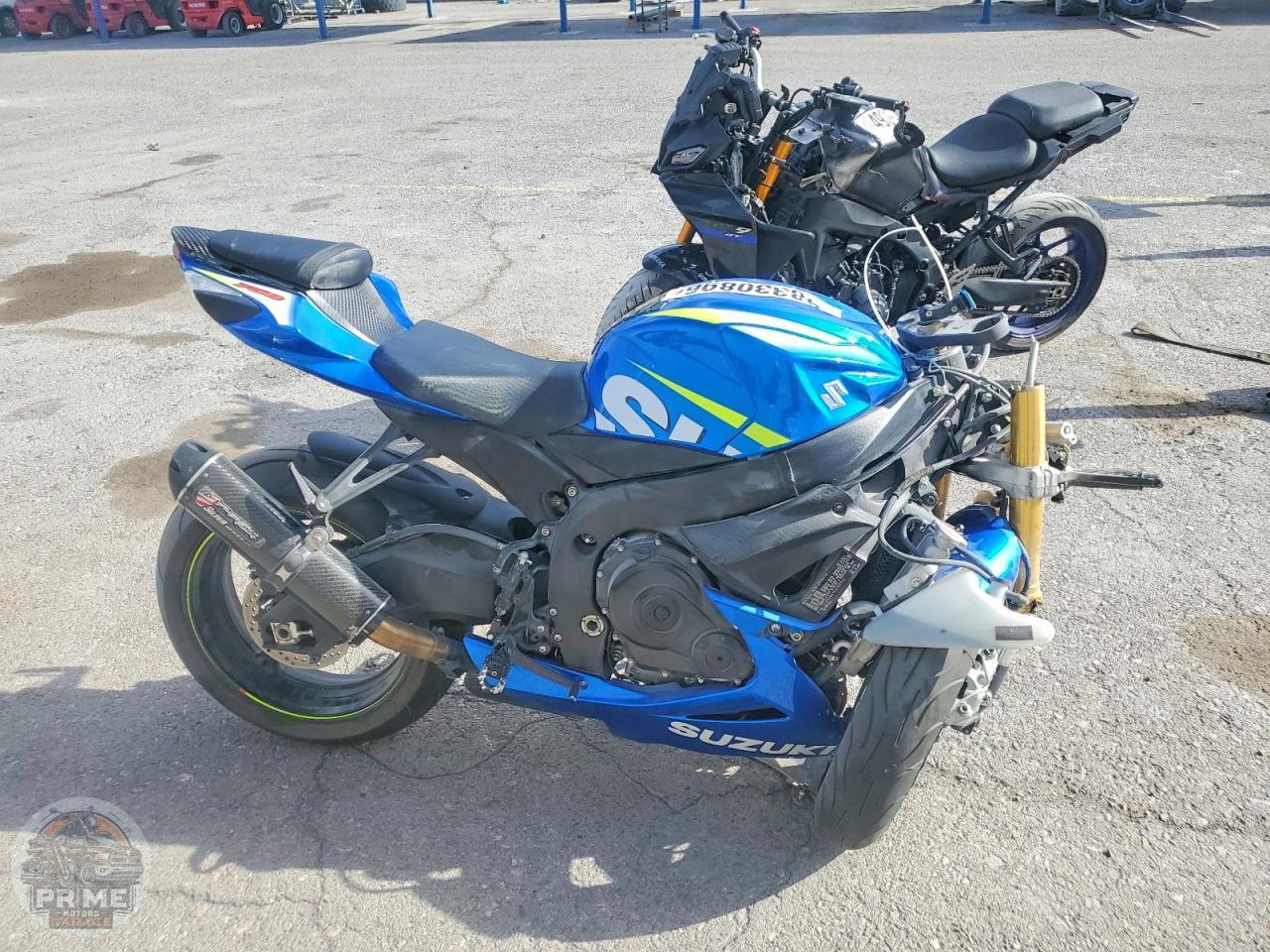 2015 SUZUKI GSX R750 — фото 1