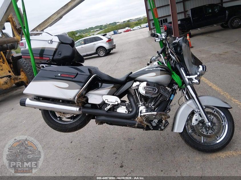 2013 HARLEY-DAVIDSON FLHTCUSE (CVO ULTRA CLASSIC SCREAMIN EAGLE) CVO ULTRA CLS ELECTRA GLD — фото 12