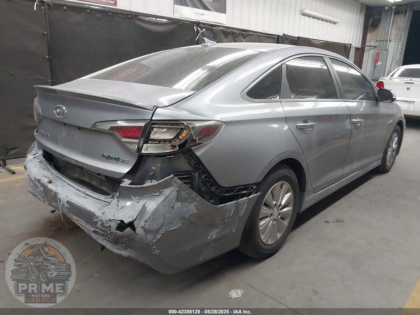 2016 HYUNDAI SONATA HYBRID SE — фото 4