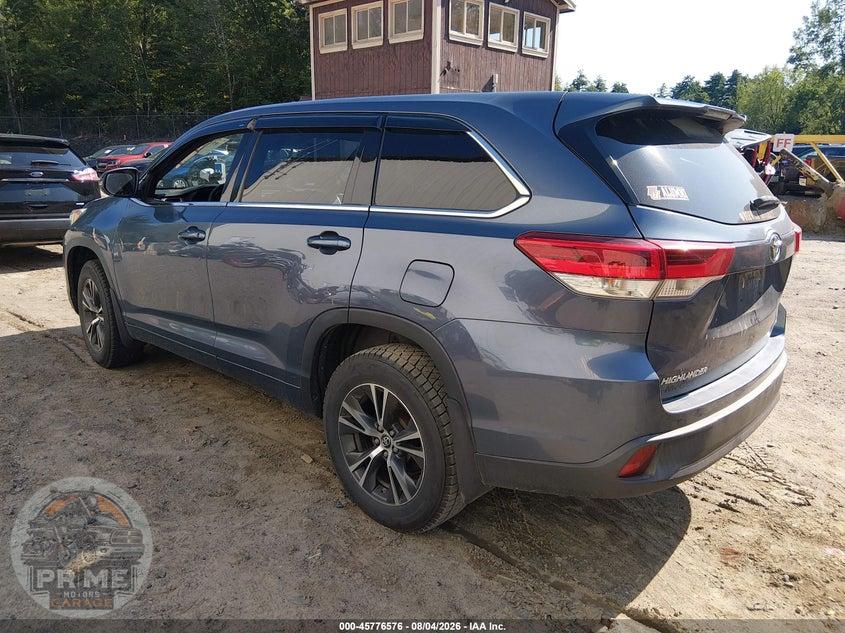 2018 TOYOTA HIGHLANDER LE — фото 3