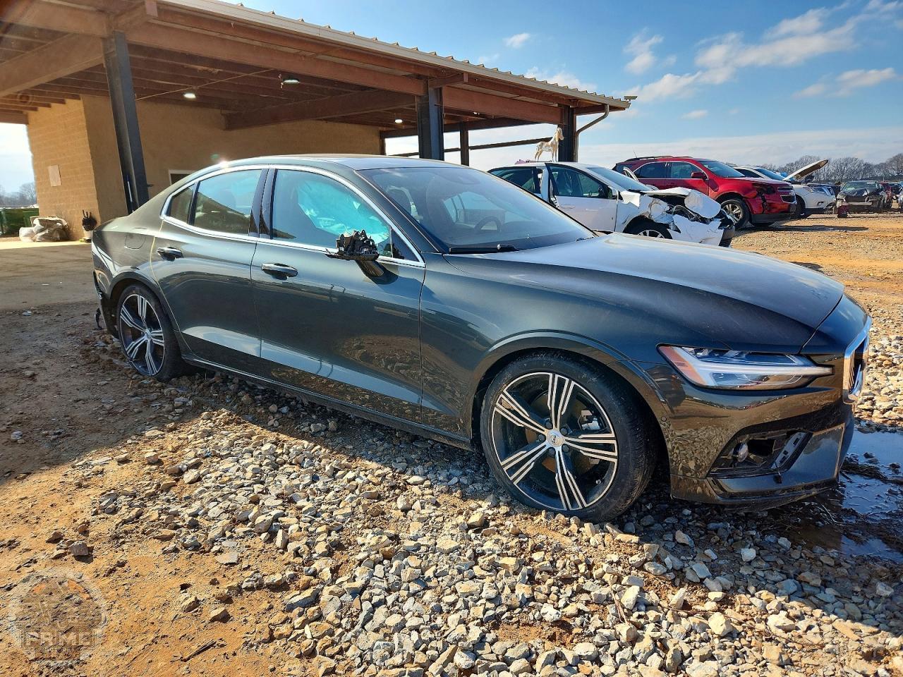2021 VOLVO S60 — фото 4
