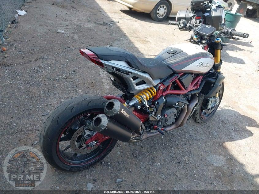 2022 INDIAN MOTORCYCLE CO. FTR R CARBON — фото 4