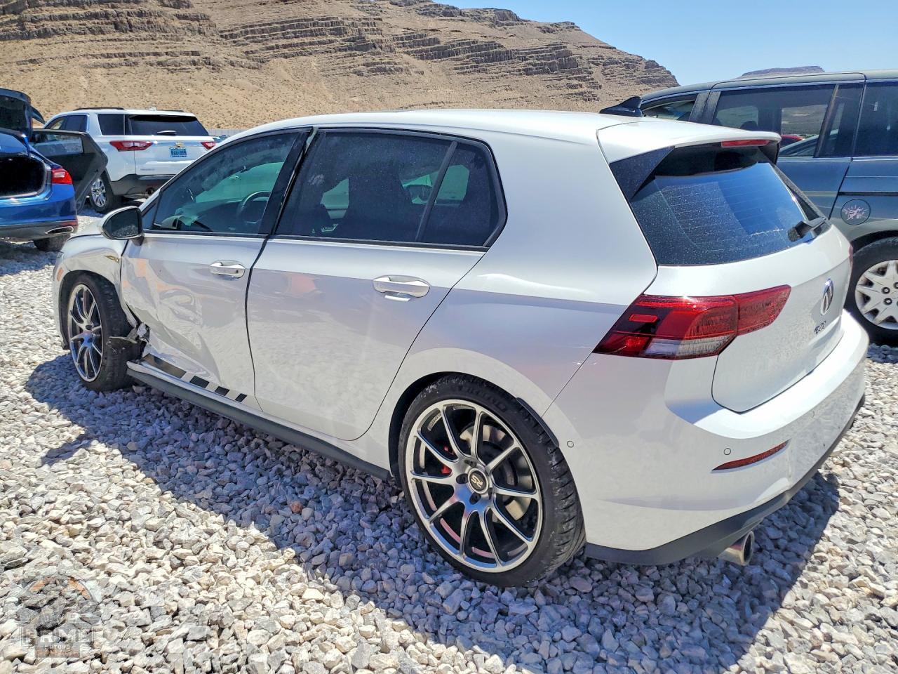 2022 VOLKSWAGEN GOLF GTI — фото 2