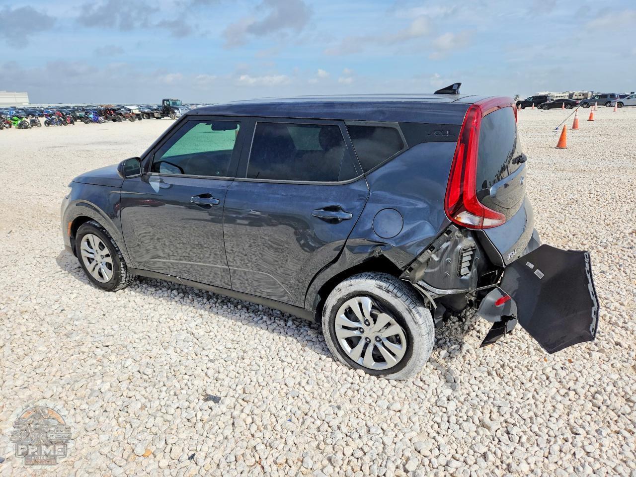 2021 KIA SOUL — фото 2