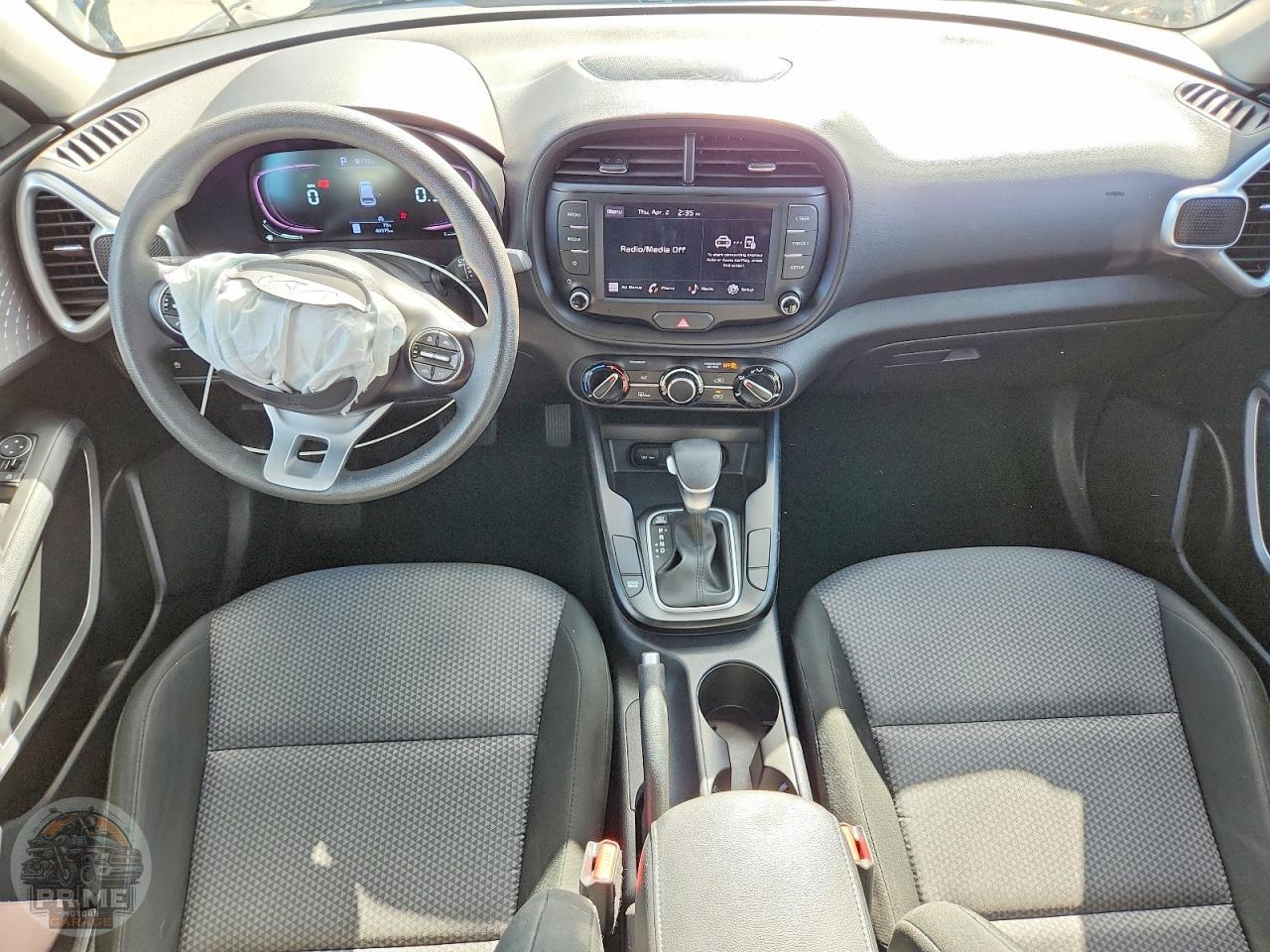 2025 KIA SOUL — фото 15