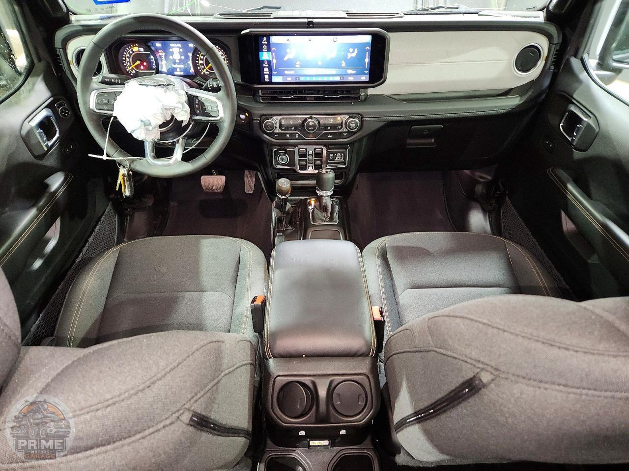 2025 JEEP WRANGLER — фото 8