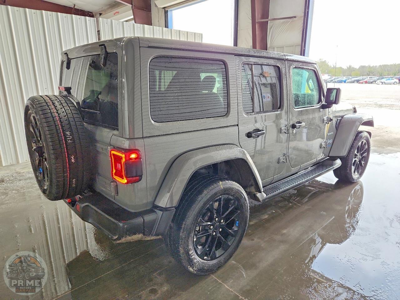 2022 JEEP WRANGLER — фото 3
