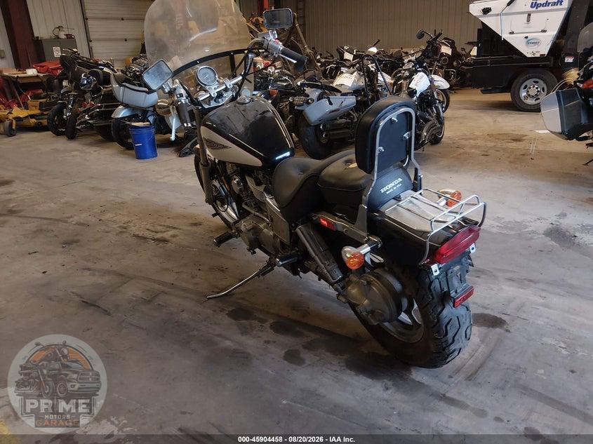 1995 HONDA VT1100 C — фото 3