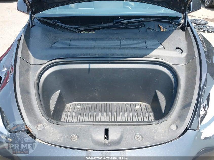 2025 TESLA MODEL Y LONG RANGE DUAL MOTOR ALL-WHEEL DRIVE — фото 10