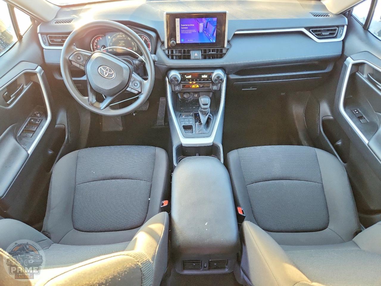 2024 TOYOTA RAV4 — фото 15