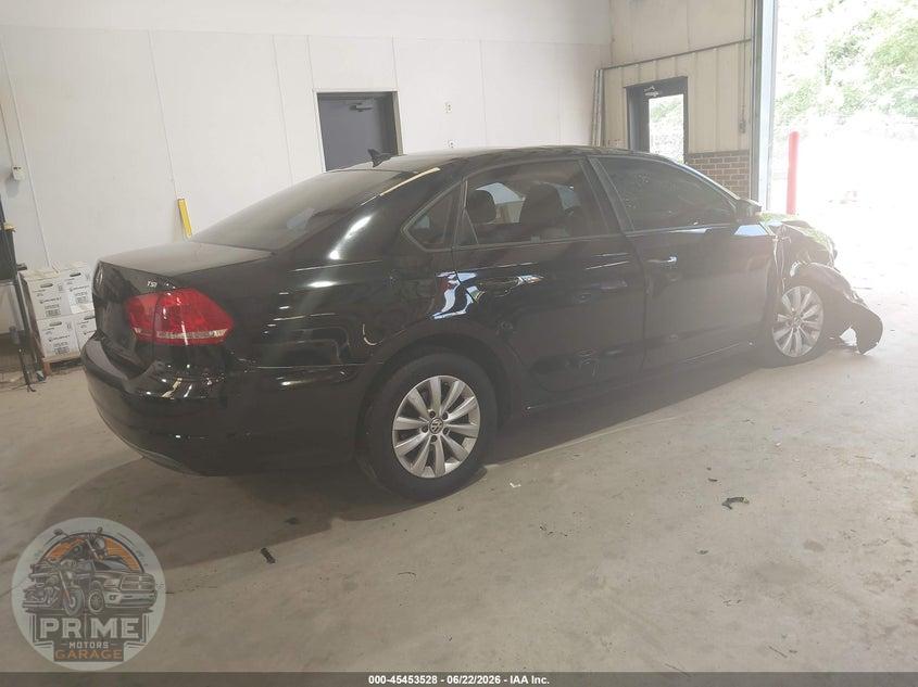 2014 VOLKSWAGEN PASSAT 1.8T WOLFSBURG EDITION — фото 4