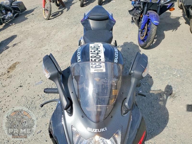 2026 SUZUKI GSX R750 — фото 5