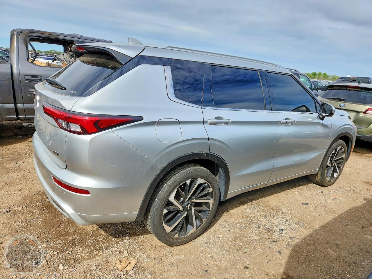 2022 MITSUBISHI OUTLANDER — фото 5
