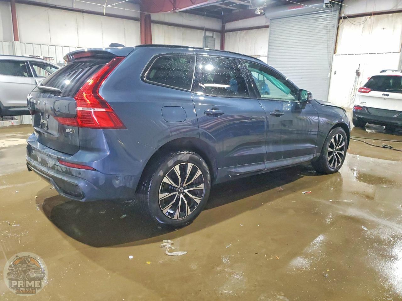 2024 VOLVO XC60 — фото 3