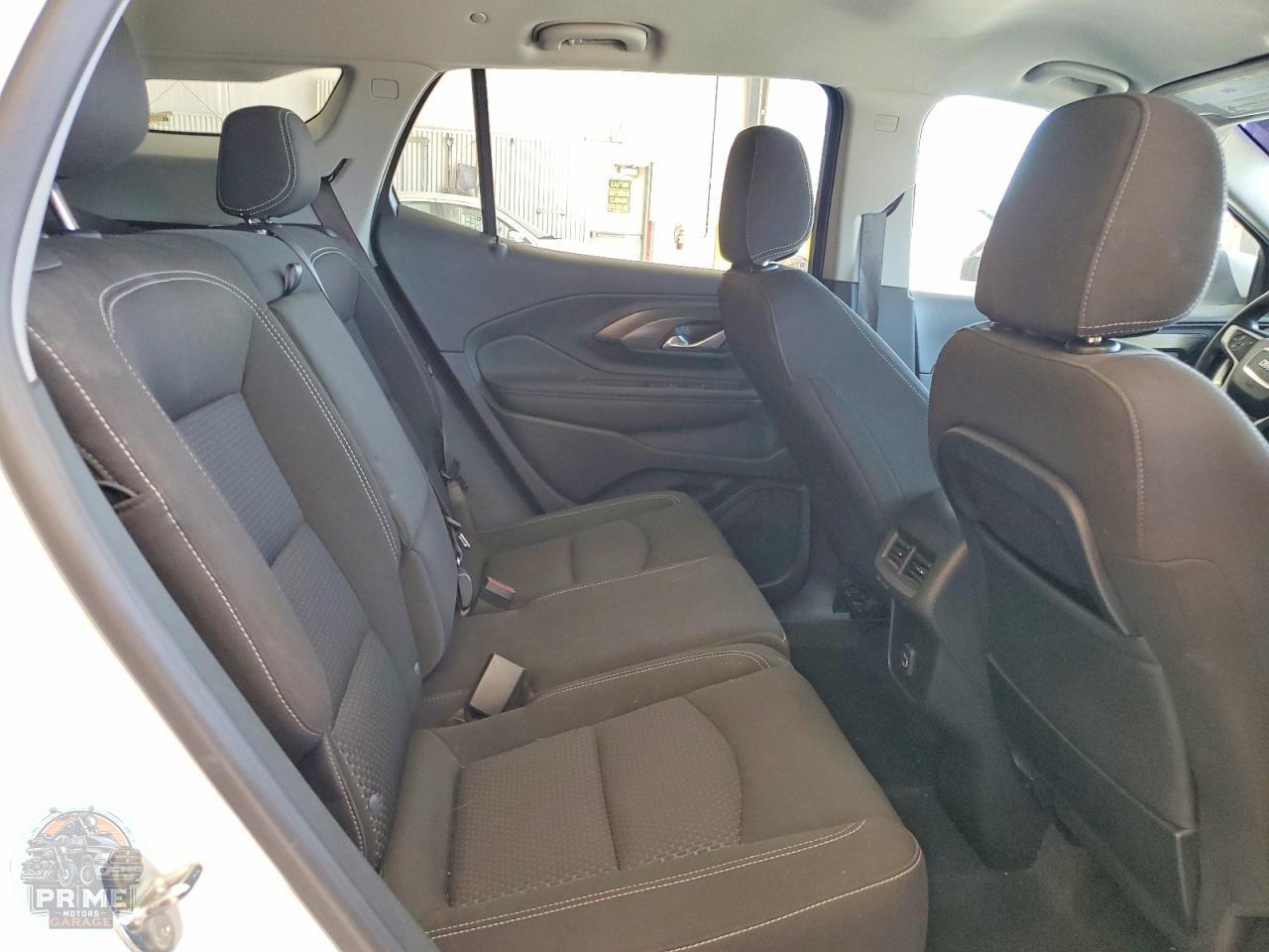 2022 GMC TERRAIN — фото 11