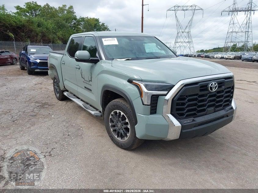 2026 TOYOTA TUNDRA SR5 CREWMAX 5.5' BED — фото 1