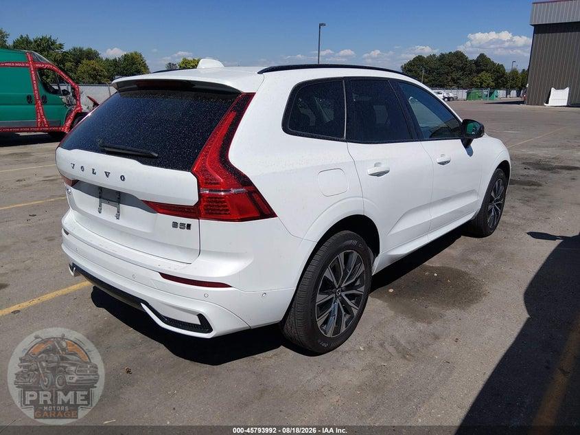 2024 VOLVO XC60 B5 PLUS DARK THEME — фото 4