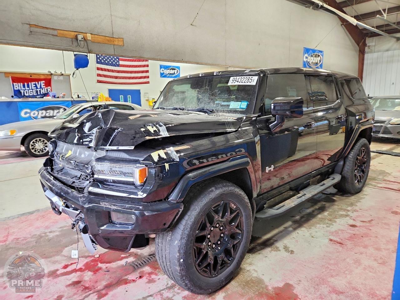 2024 GMC HUMMER — фото 2