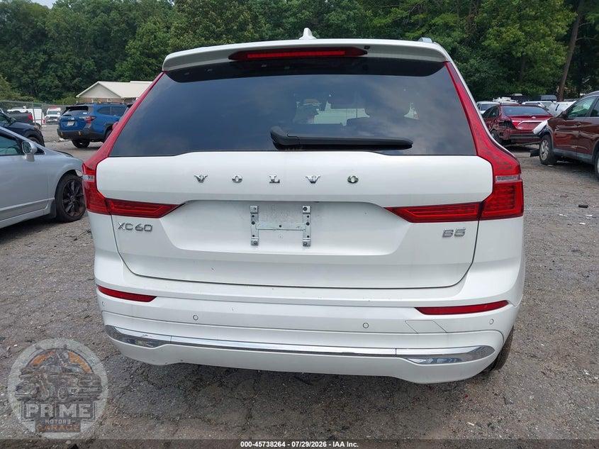 2023 VOLVO XC60 B5 PLUS BRIGHT THEME — фото 17