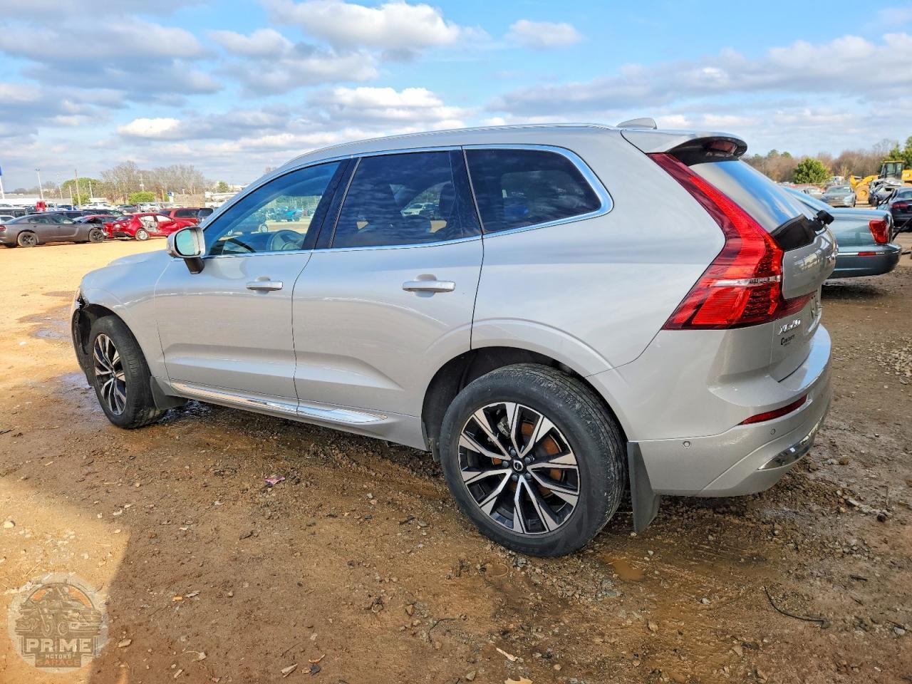 2023 VOLVO XC60 — фото 2